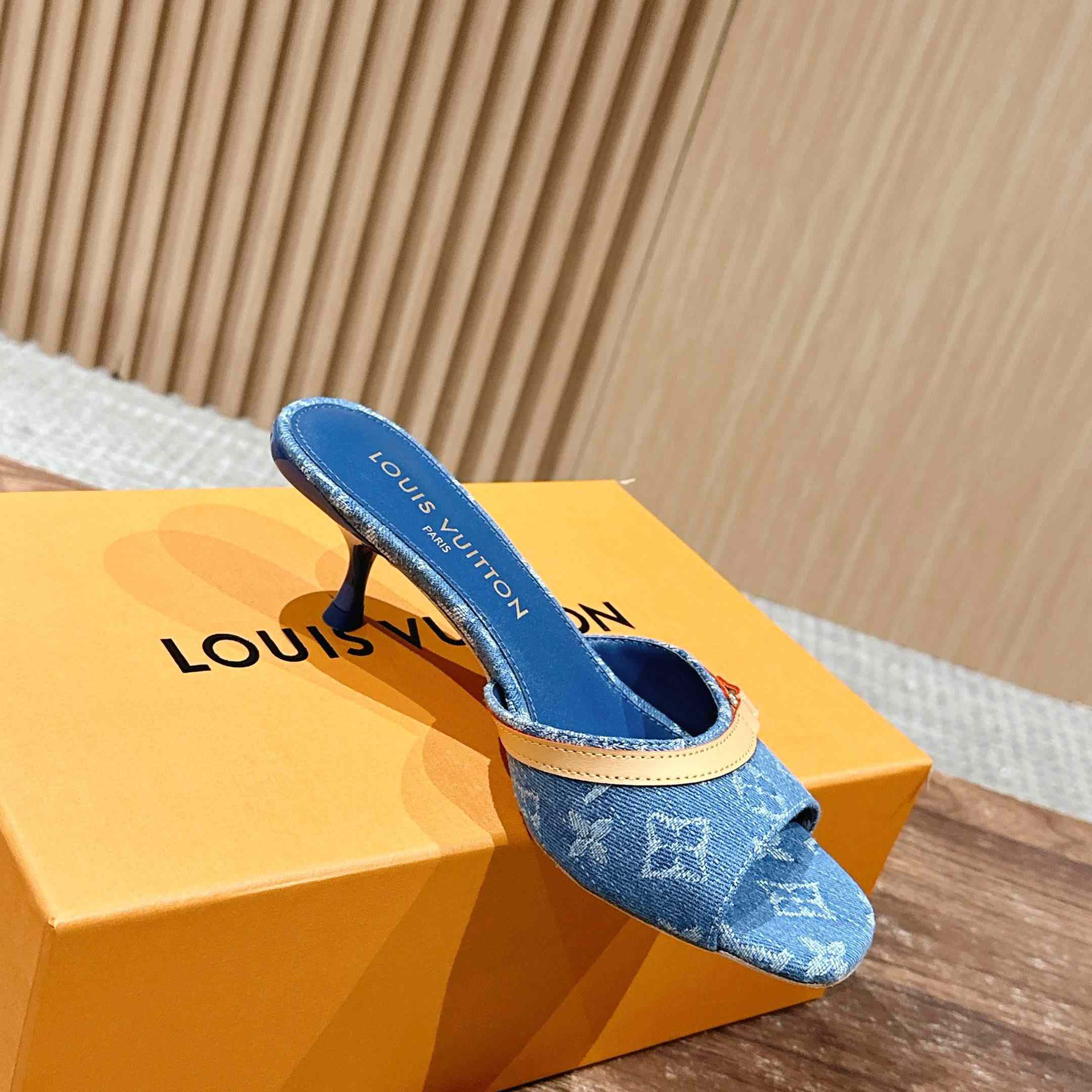 Louis Vuitton LV x TM 6AM Mule    - DopestKickz