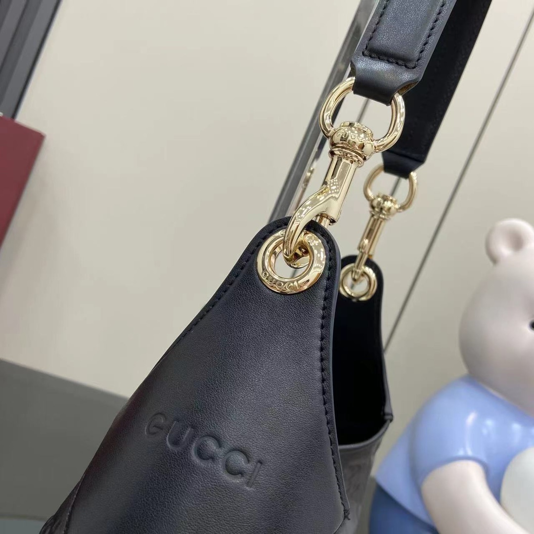 Gucci B Medium Shoulder Bag - DopestKickz