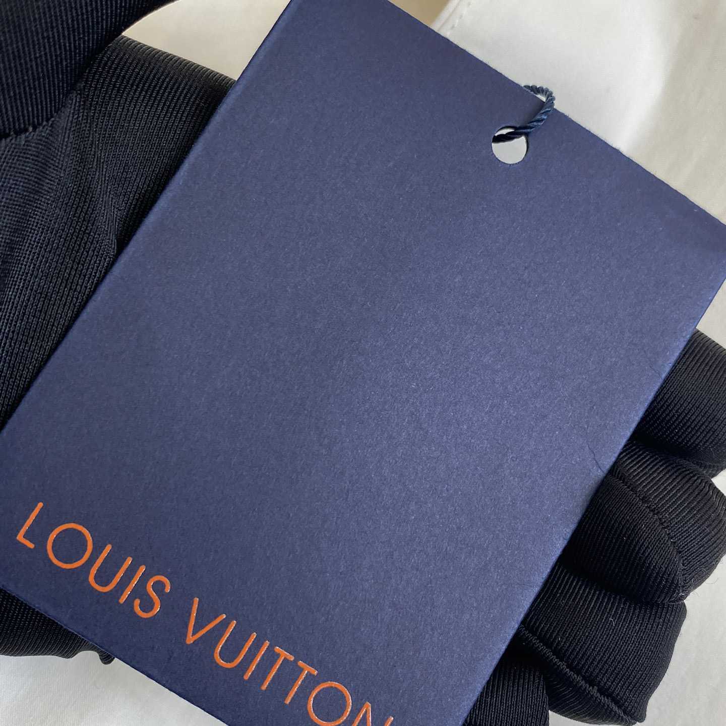 Louis Vuitton Embellished Open Collar Long-Sleeved Shirt   1AFVQQ - DopestKickz