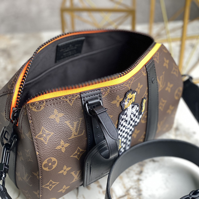 Louis Vuitton Pre-Owned Monogram LV Friends City Keepall Shoulder Bag （20*10*5cm）  M45652 - DopestKickz