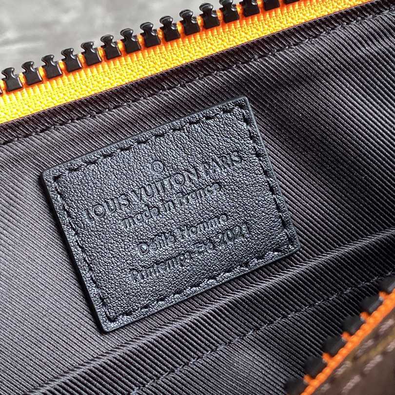 Louis Vuitton Pre-Owned Monogram LV Friends City Keepall Shoulder Bag （20*10*5cm）  M45652 - DopestKickz