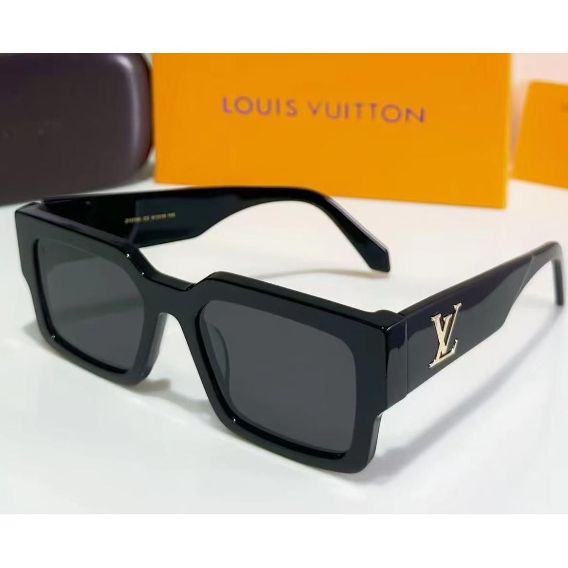 Louis Vuitton Sunglasses   - DopestKickz