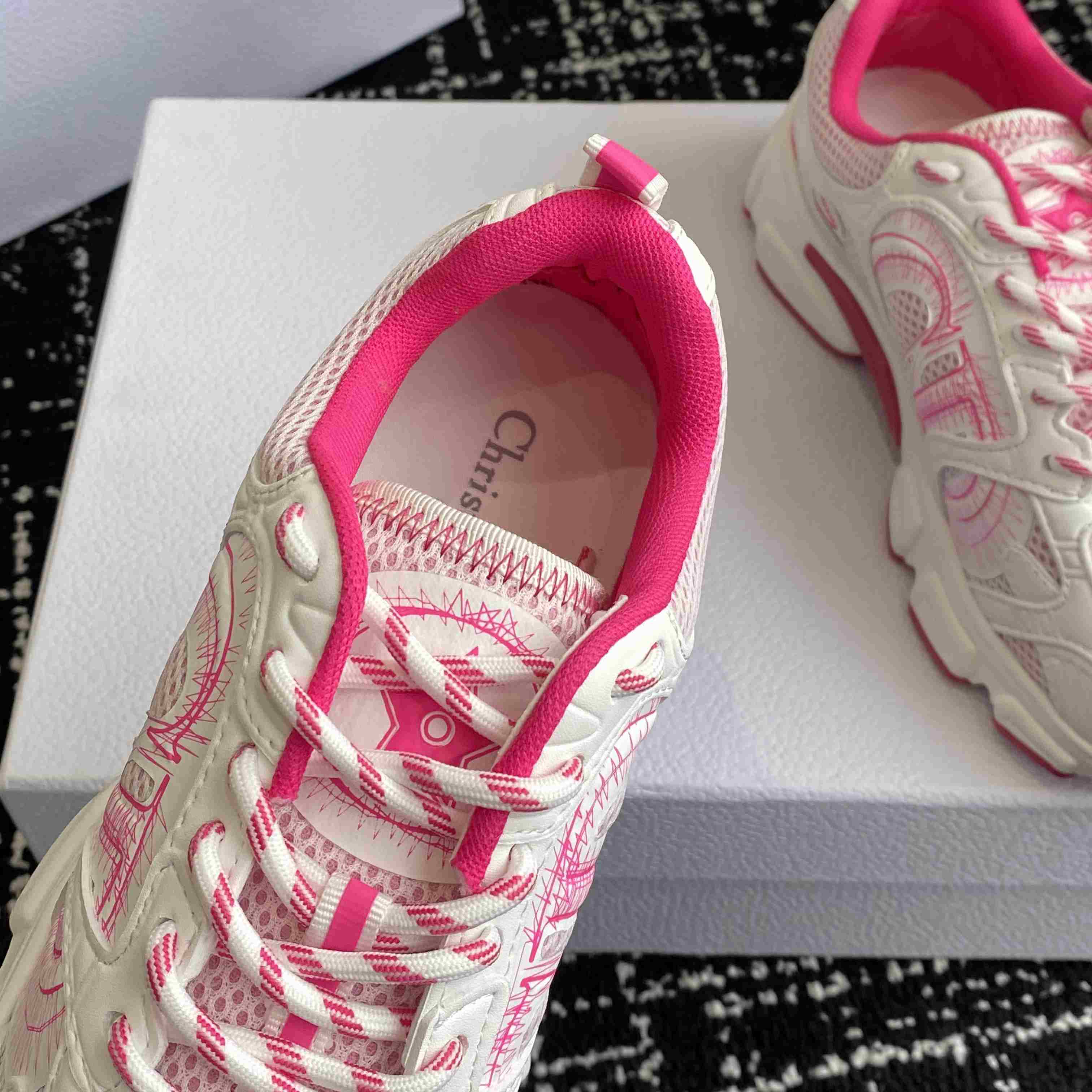 Miss Dior — Dior Chrono Sneaker  - DopestKickz