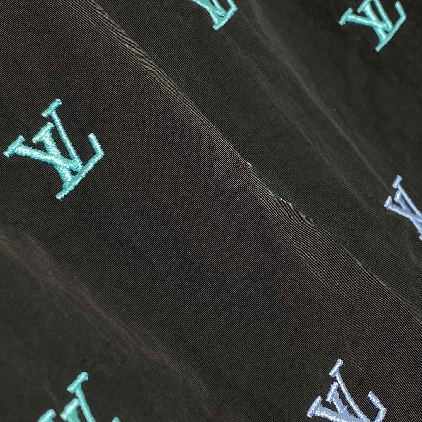 Louis Vuitton LV Blason Gradient Embroidered Swim Shorts   1AGTQT - DopestKickz
