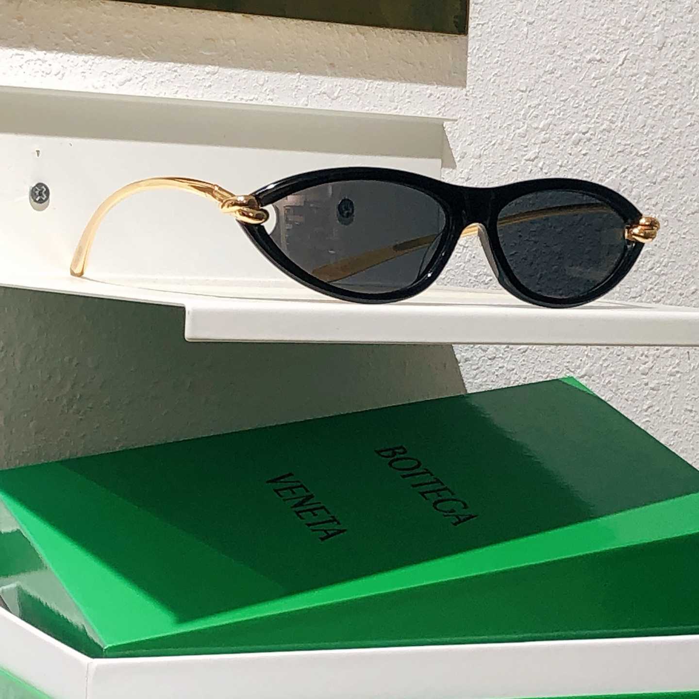 Bottega Veneta Knot Cat Eye Sunglasses   BV1390S - DopestKickz