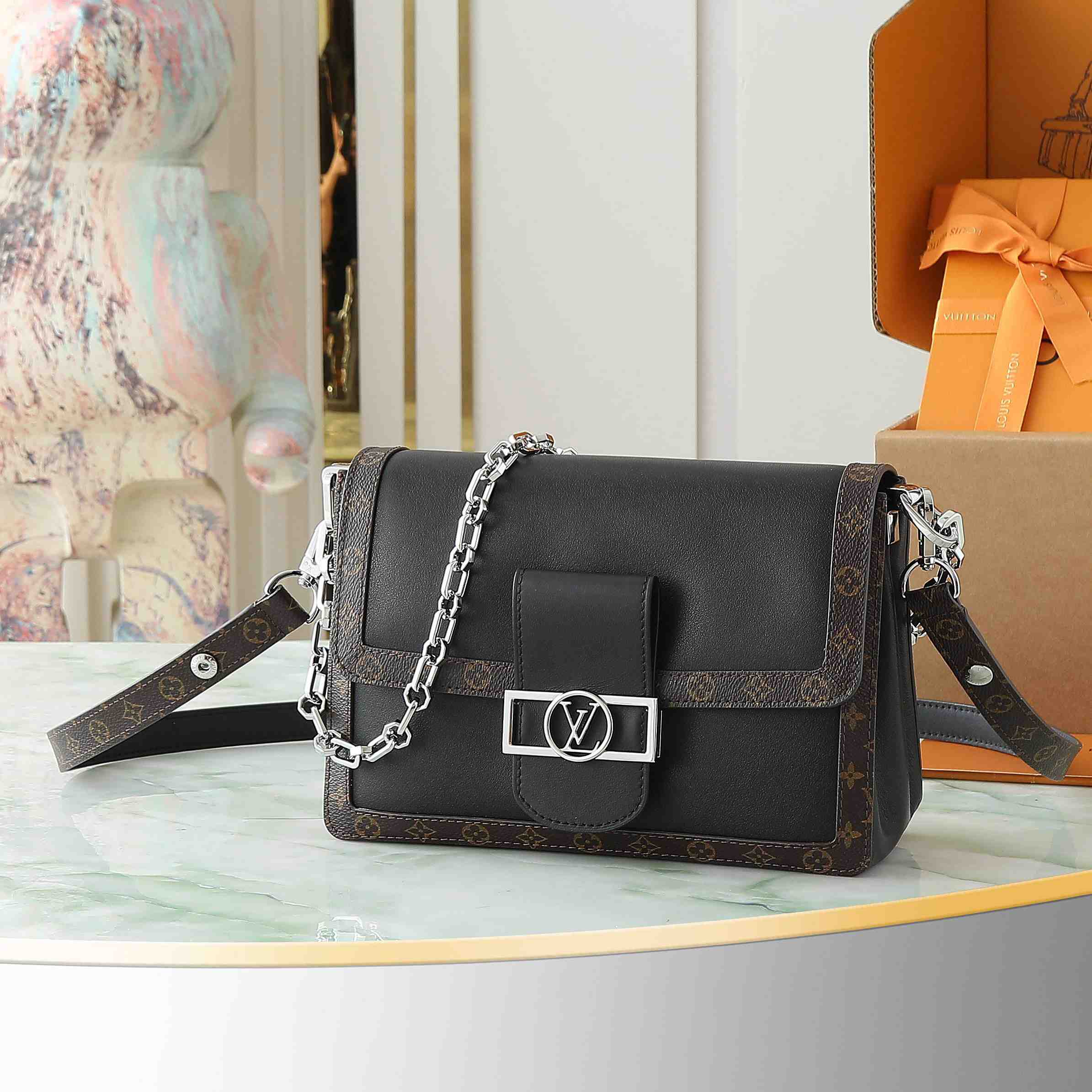 Louis Vuitton Dauphine Soft Vibe MM   M13450 - DopestKickz