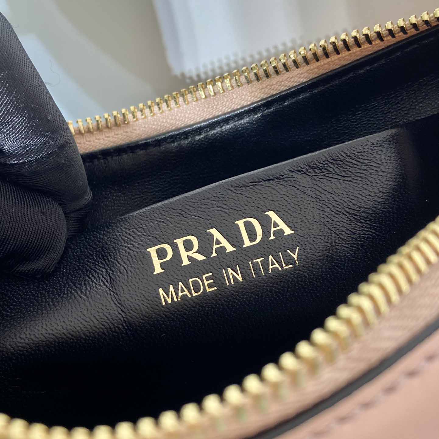Prada Arqué Small Leather Shoulder Bag - DopestKickz