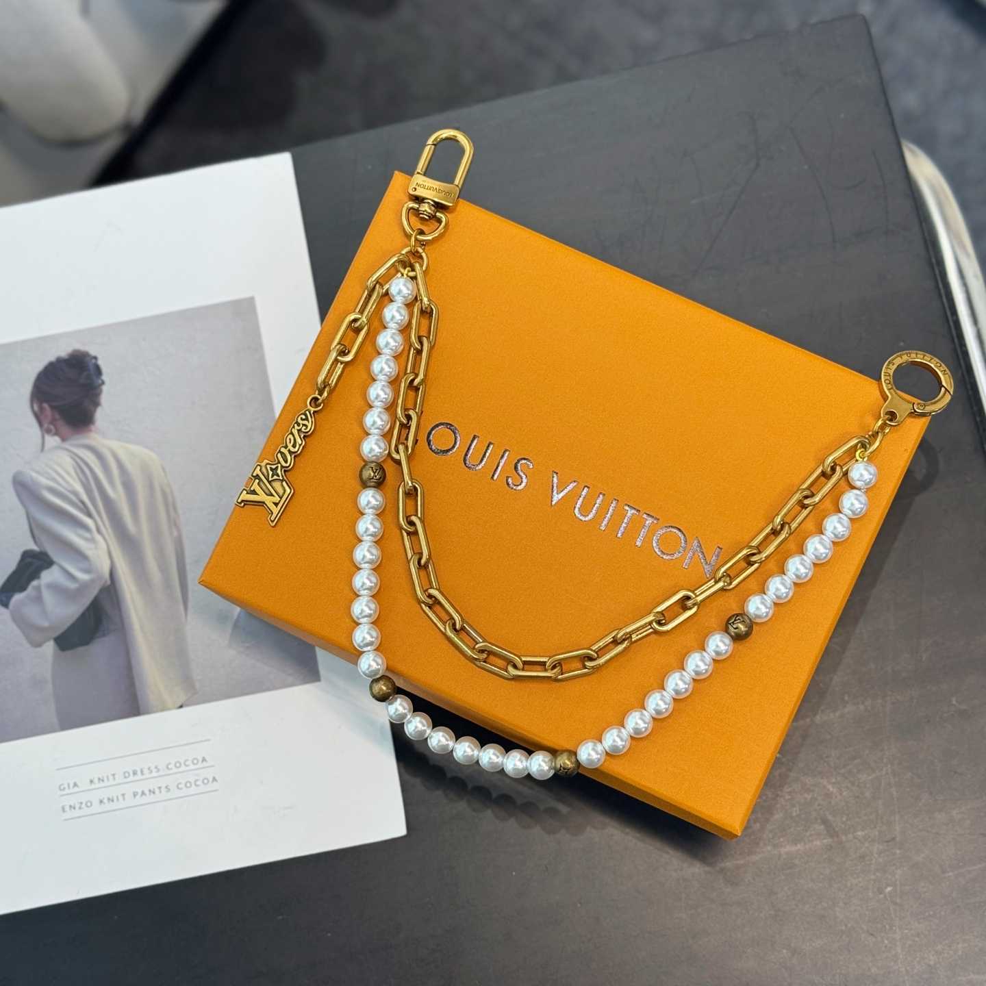 Louis Vuitton Chain Belt Pearls Bag Charm  M01689 - DopestKickz