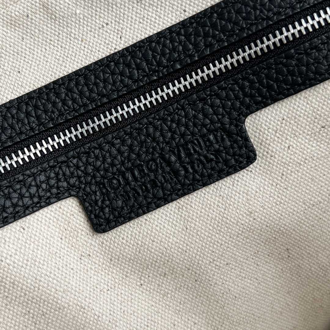 Bottega Veneta Men's Slim Intrecciato Briefcase in Black - DopestKickz