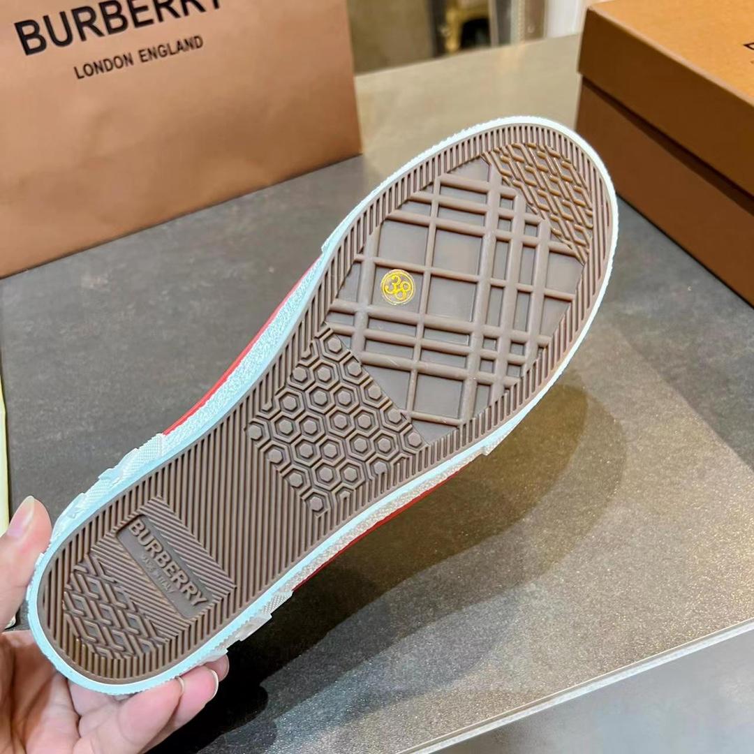 Burberry Slip On Sneakers - DopestKickz