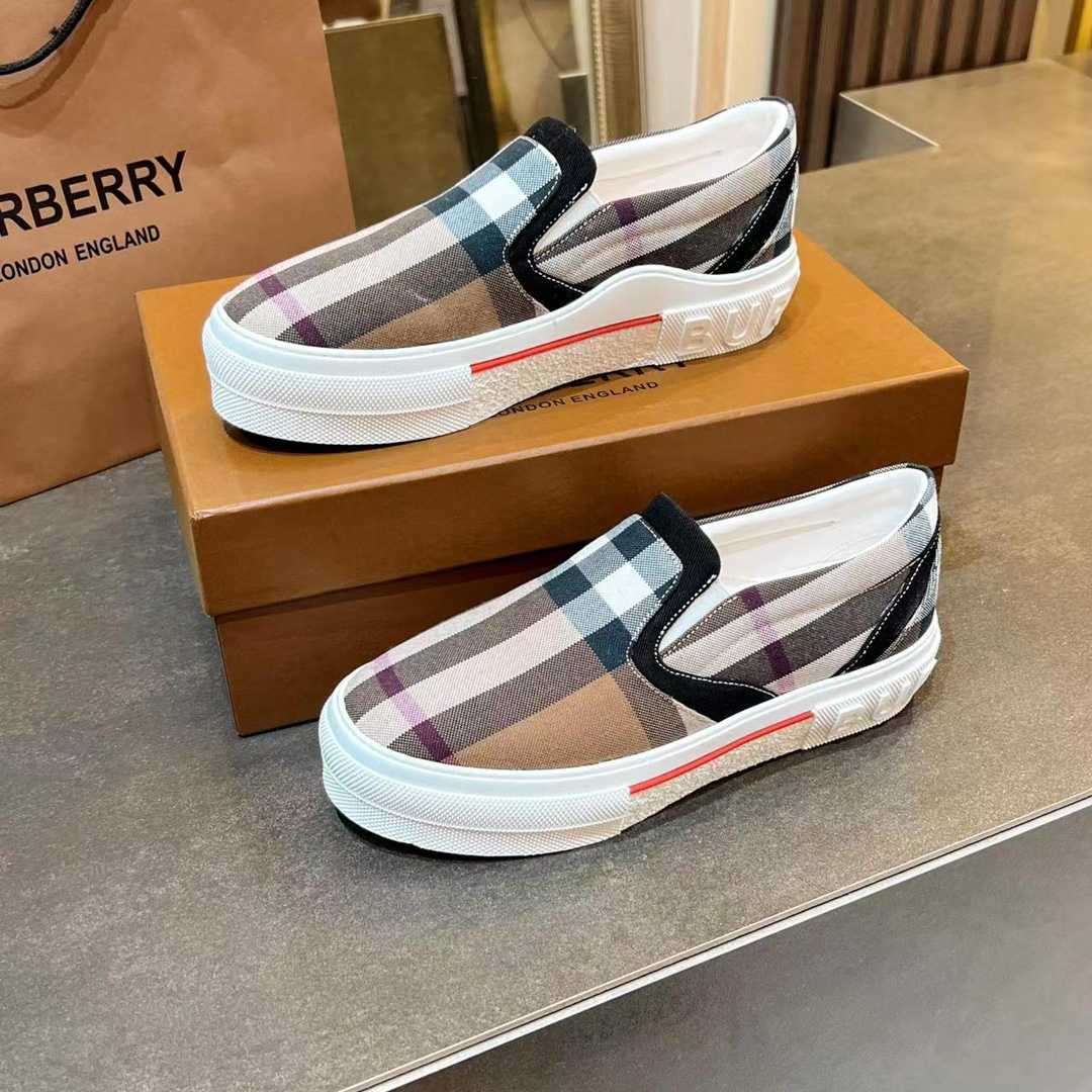 Burberry Slip On Sneakers - DopestKickz