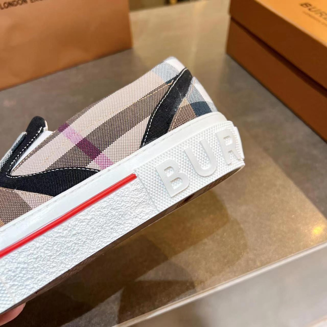 Burberry Slip On Sneakers - DopestKickz
