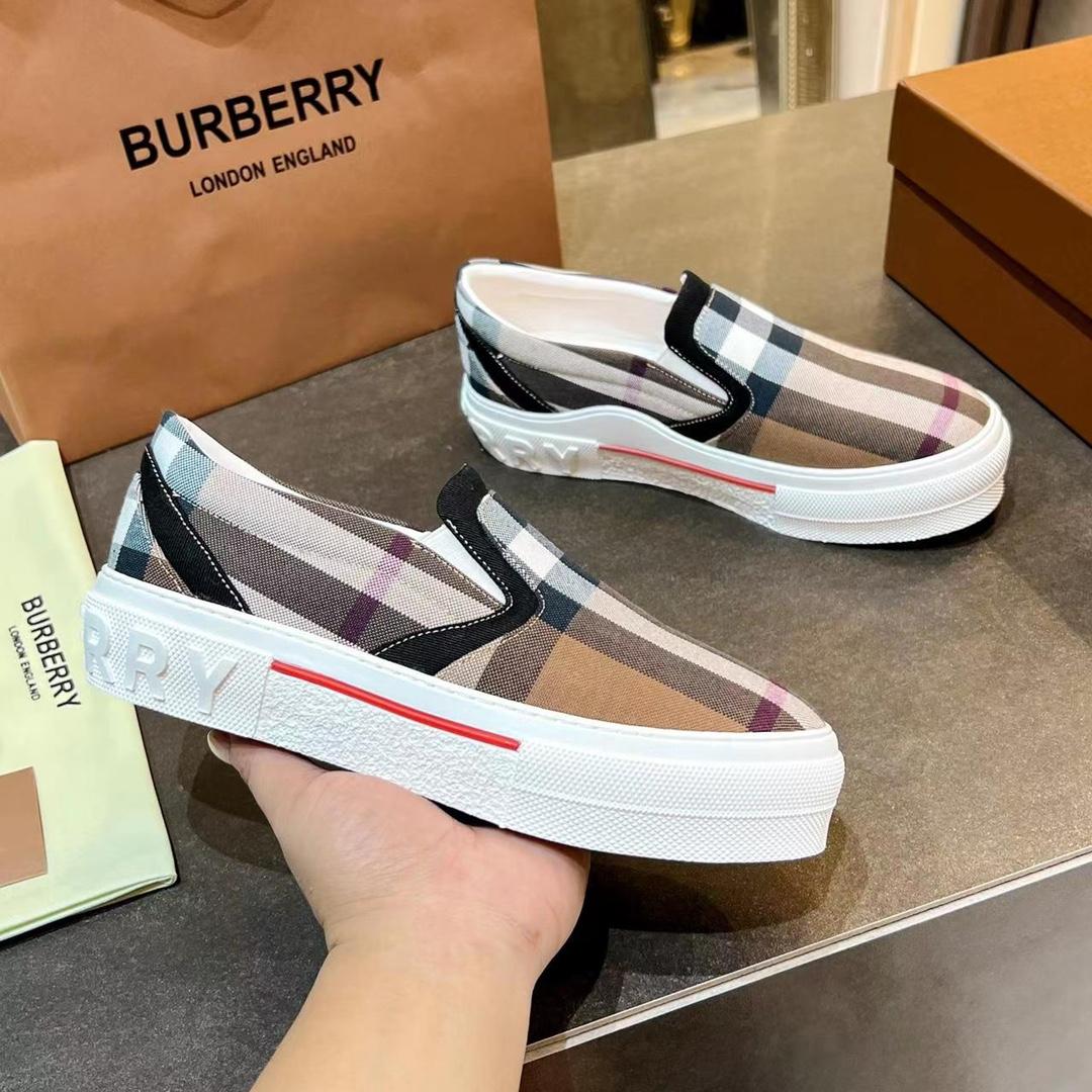 Burberry Slip On Sneakers - DopestKickz