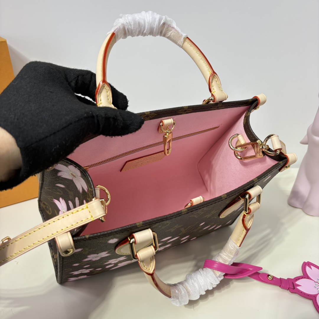 Louis Vuitton LV x TM OnTheGo PM   M13269 - DopestKickz