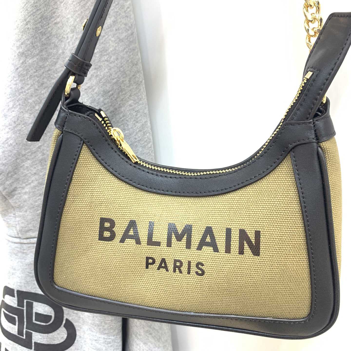 Balmain Small logo-print Shoulder Bag (23.5-16-7Cm) - DopestKickz
