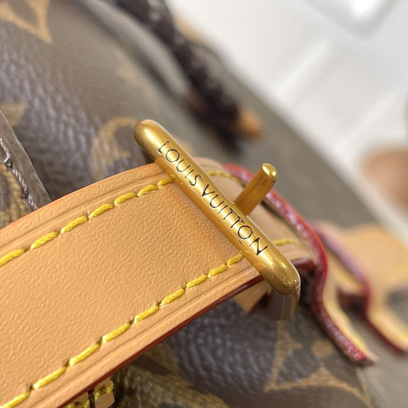 Louis Vuitton Christopher MM   M14038 - DopestKickz