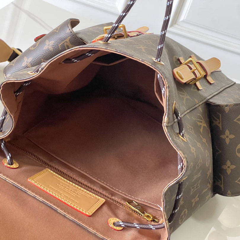 Louis Vuitton Christopher MM   M14038 - DopestKickz