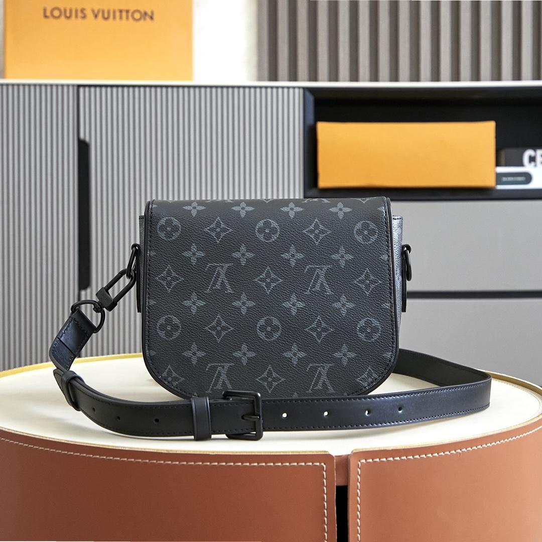 Louis Vuitton Montsouris Messenger PM   M12519 - DopestKickz