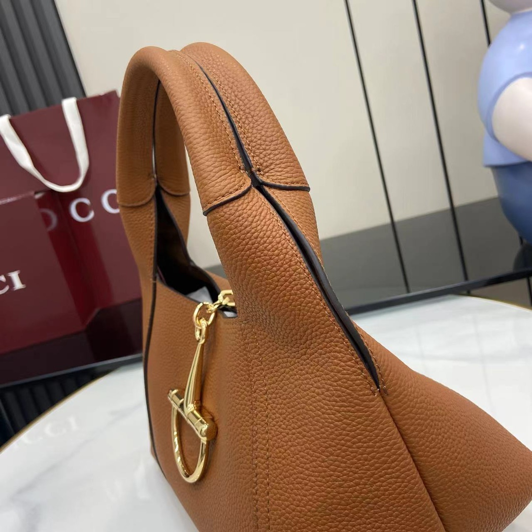 Gucci Softbit Medium Top Handle Bag - DopestKickz