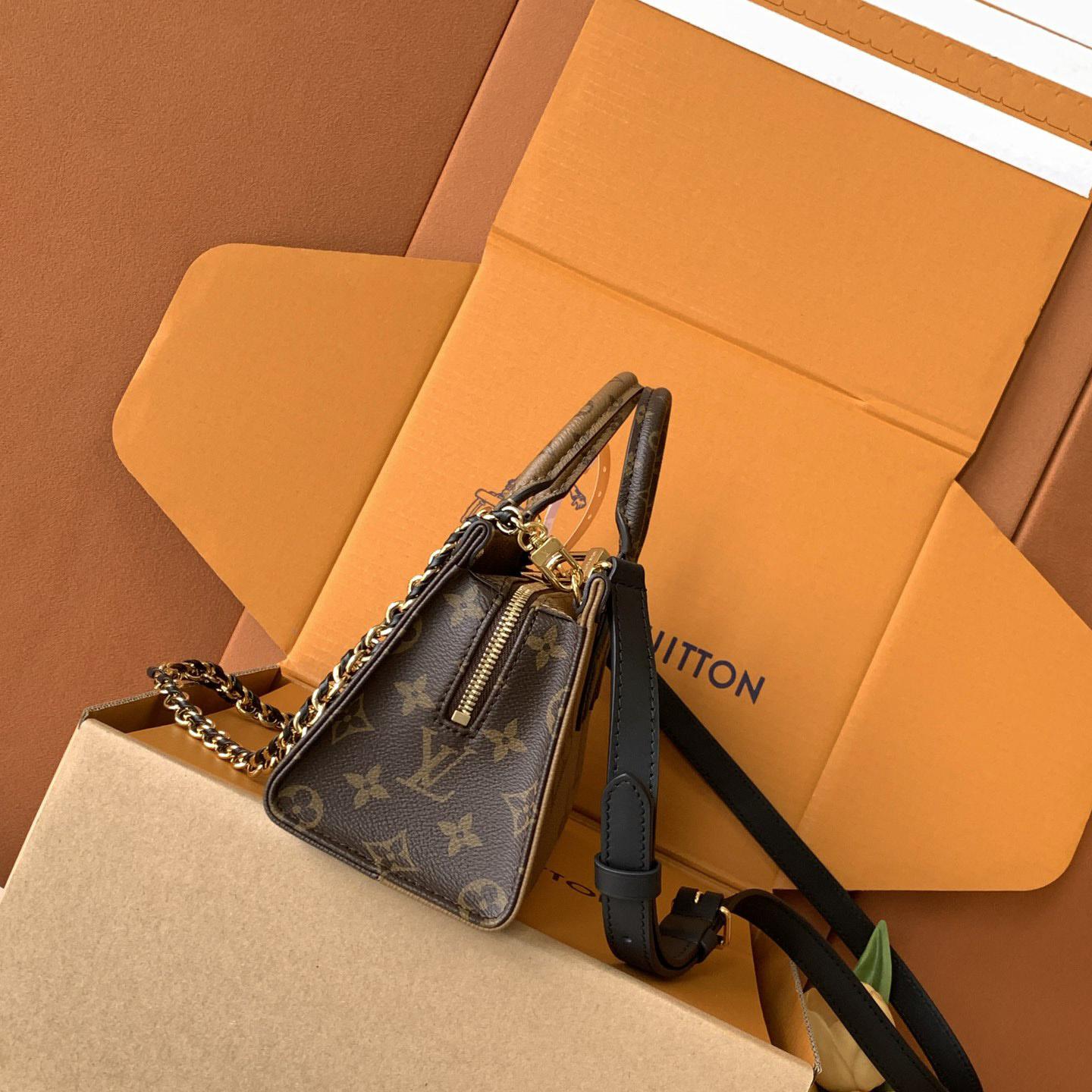 Louis Vuitton OnTheGo East West Chain  M14236 - DopestKickz