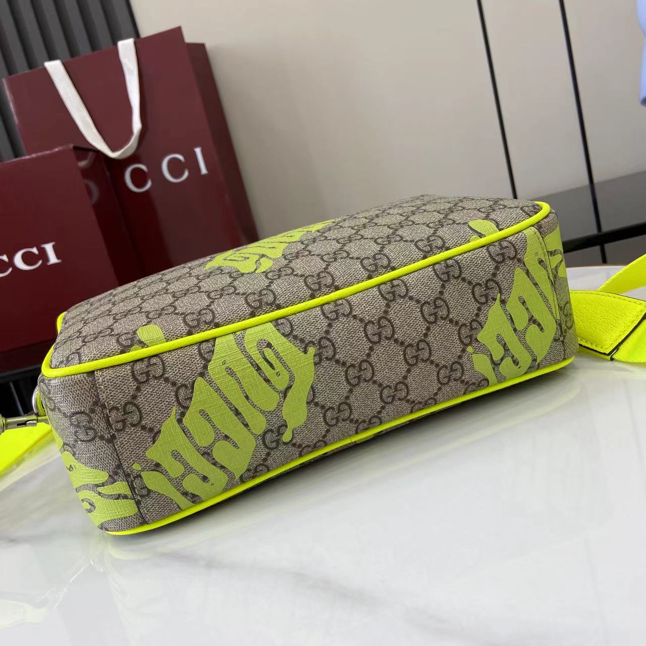 Gucci Medium Crossbody Bag With Print - DopestKickz