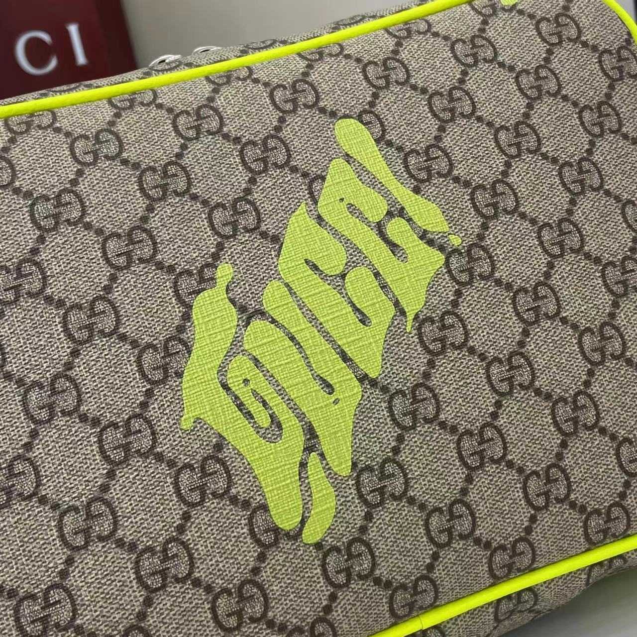 Gucci Medium Crossbody Bag With Print - DopestKickz