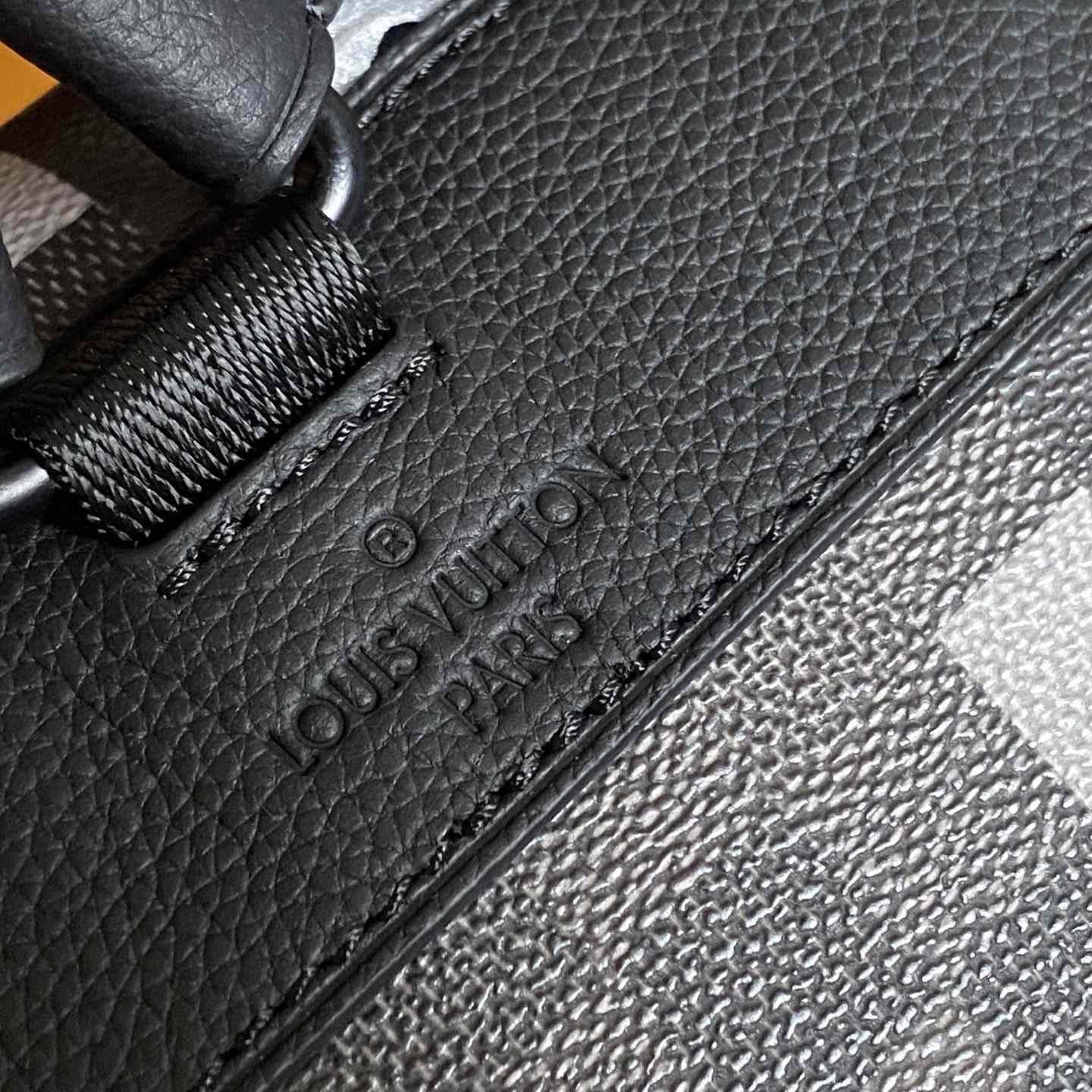 Louis Vuitton Christopher MM   M14952 - DopestKickz