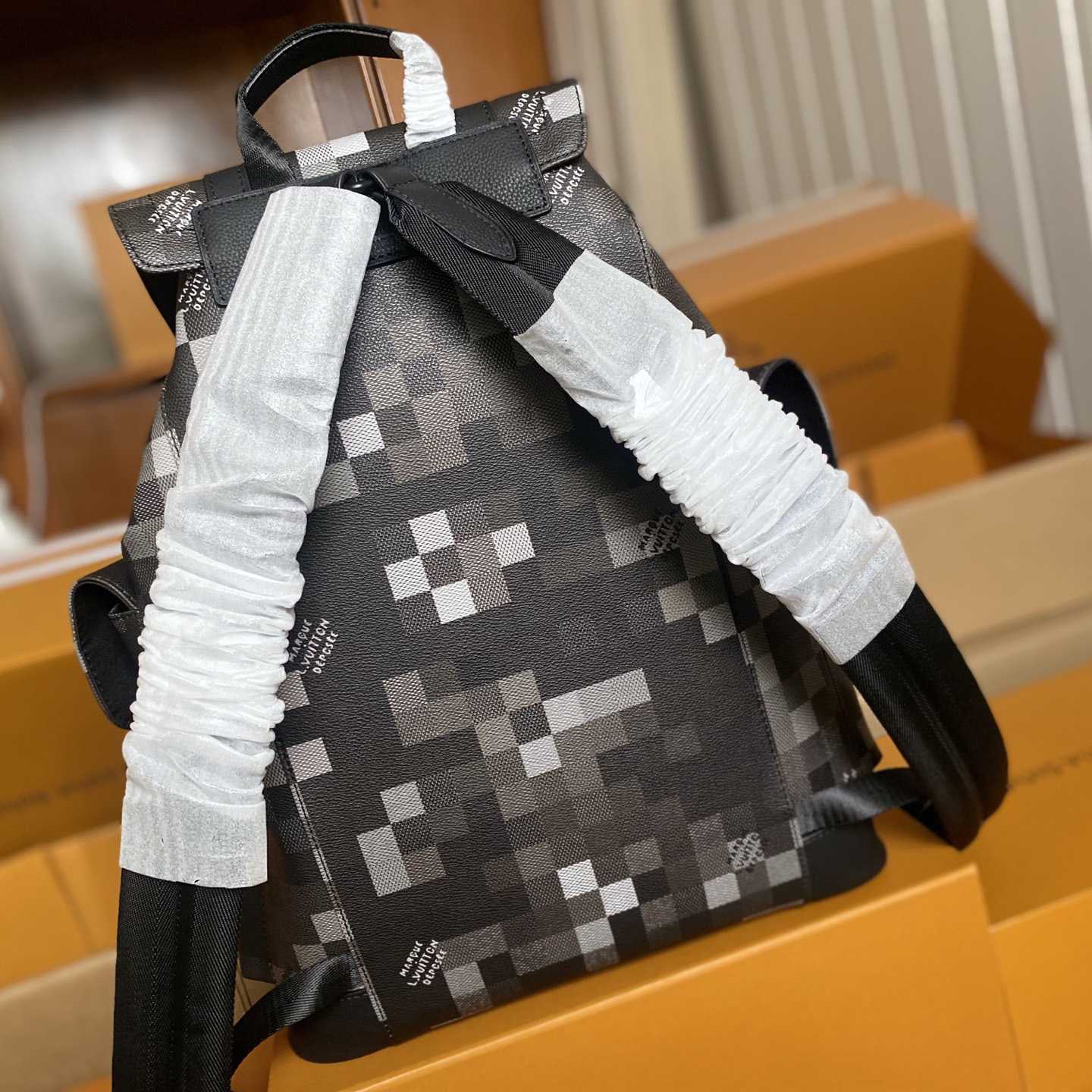 Louis Vuitton Christopher MM   M14952 - DopestKickz