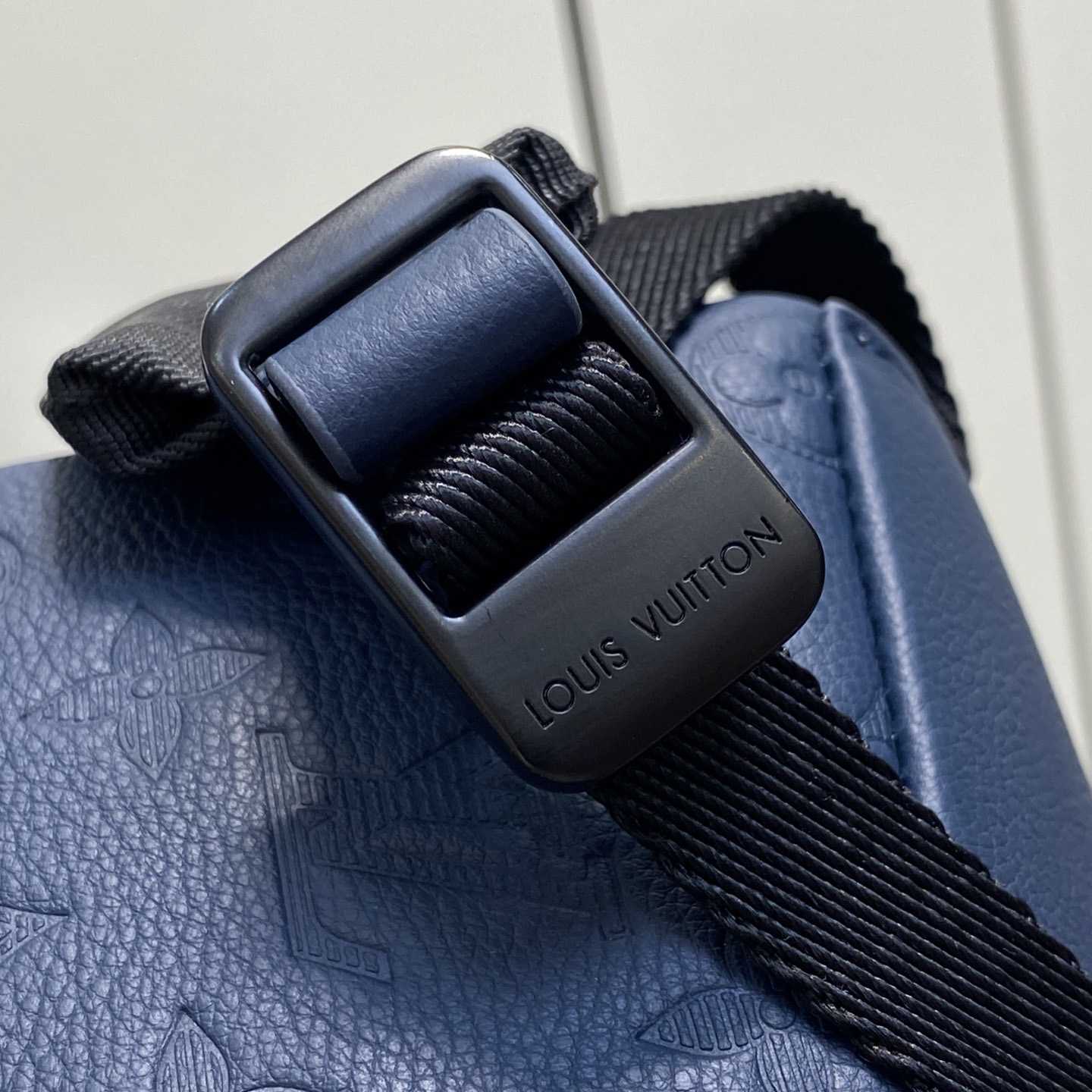 Louis Vuitton Discovery Backpack PM   M14884 - DopestKickz