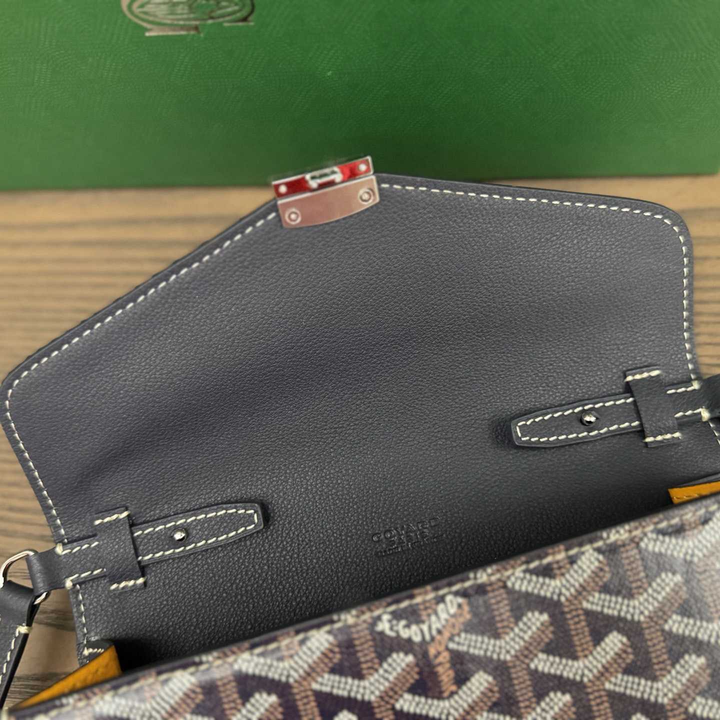 Goyard Chypre Wallet-Pouch - DopestKickz