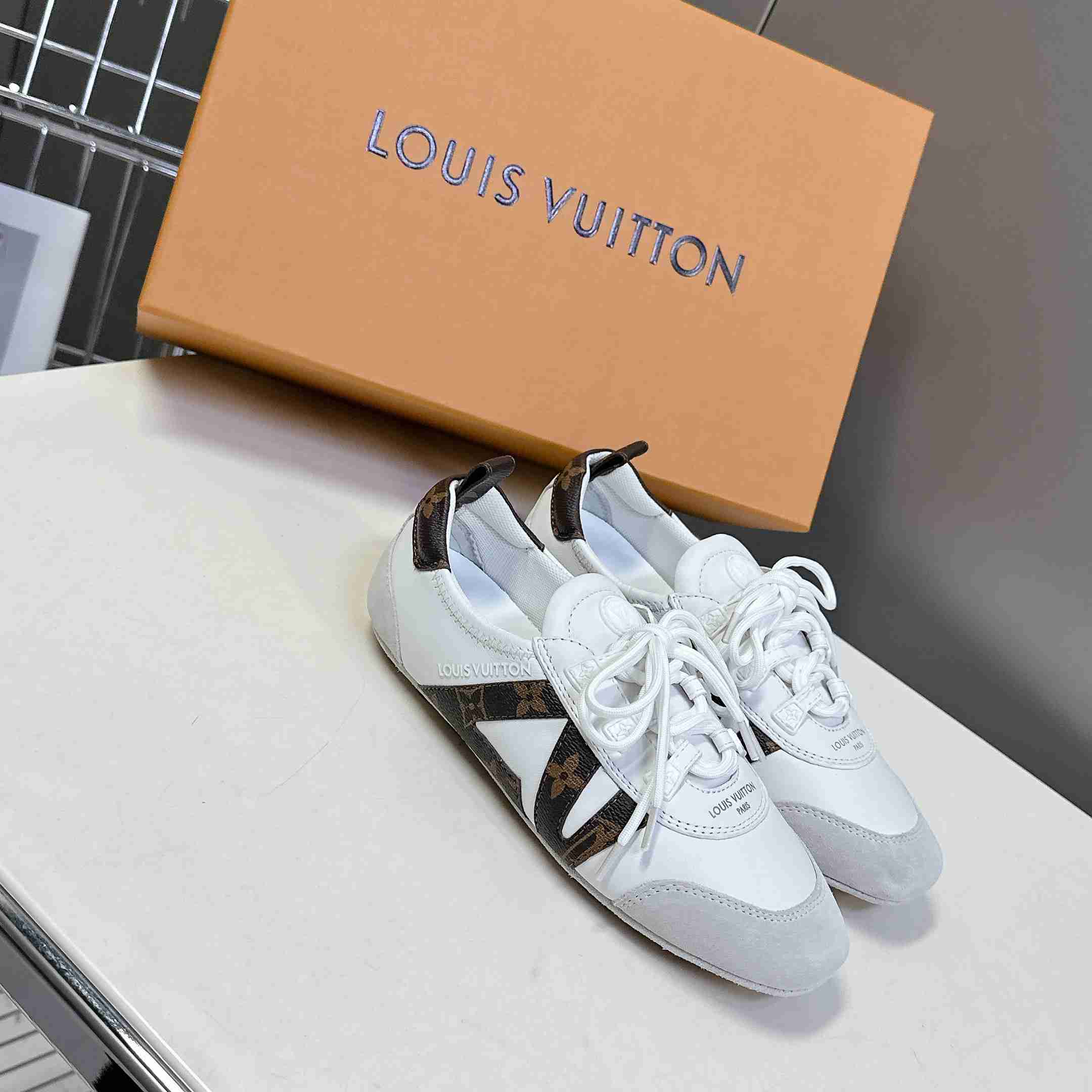 Louis Vuitton LV Sneakerina   1AHNC6 - DopestKickz