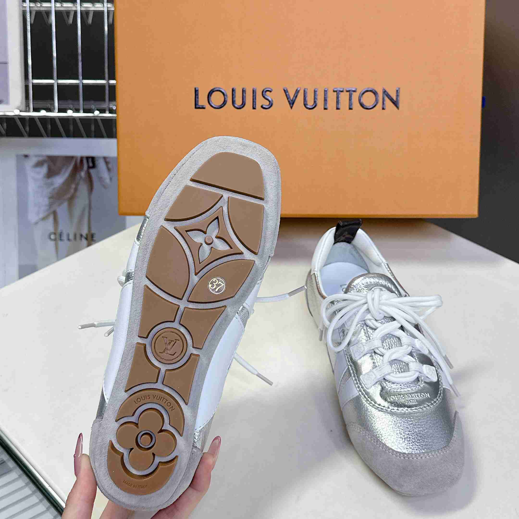 Louis Vuitton LV Sneakerina   1AHOJD - DopestKickz