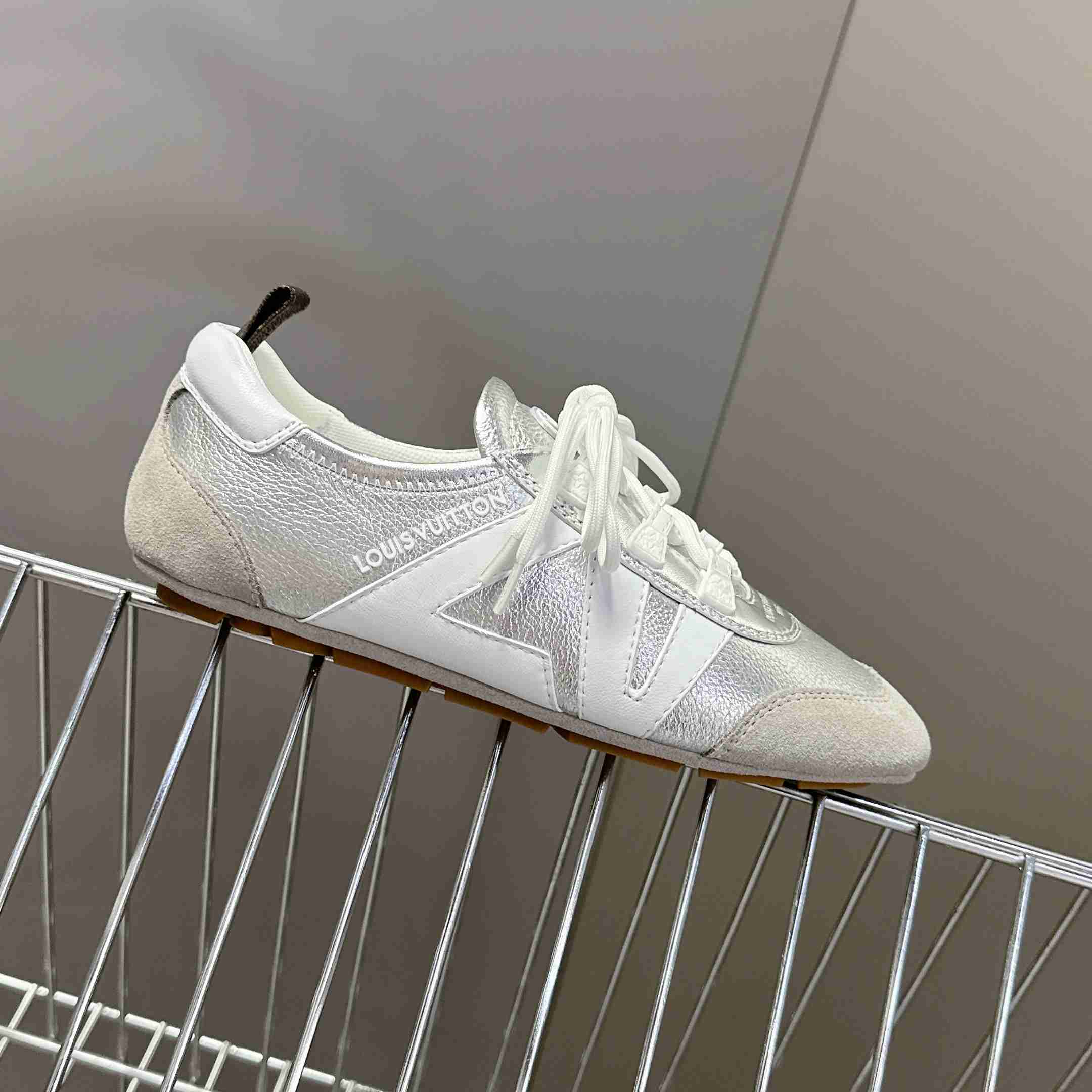 Louis Vuitton LV Sneakerina   1AHOJD - DopestKickz