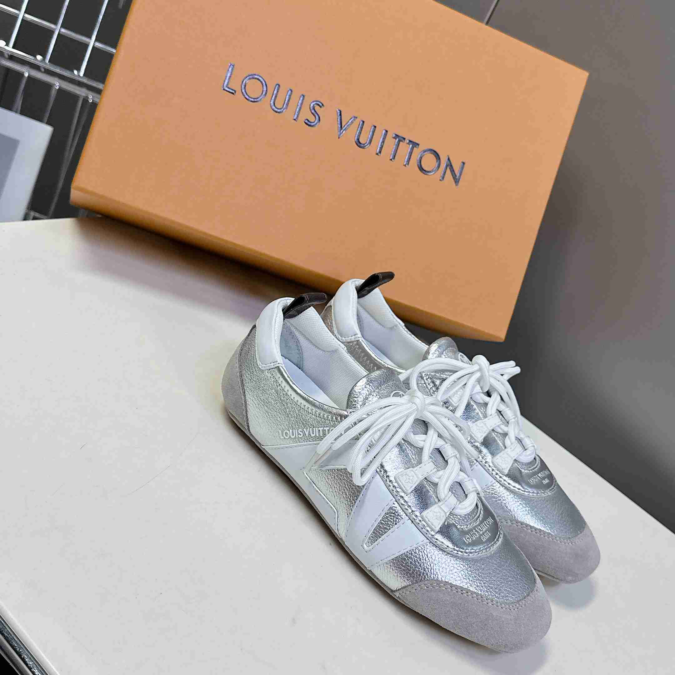 Louis Vuitton LV Sneakerina   1AHOJD - DopestKickz