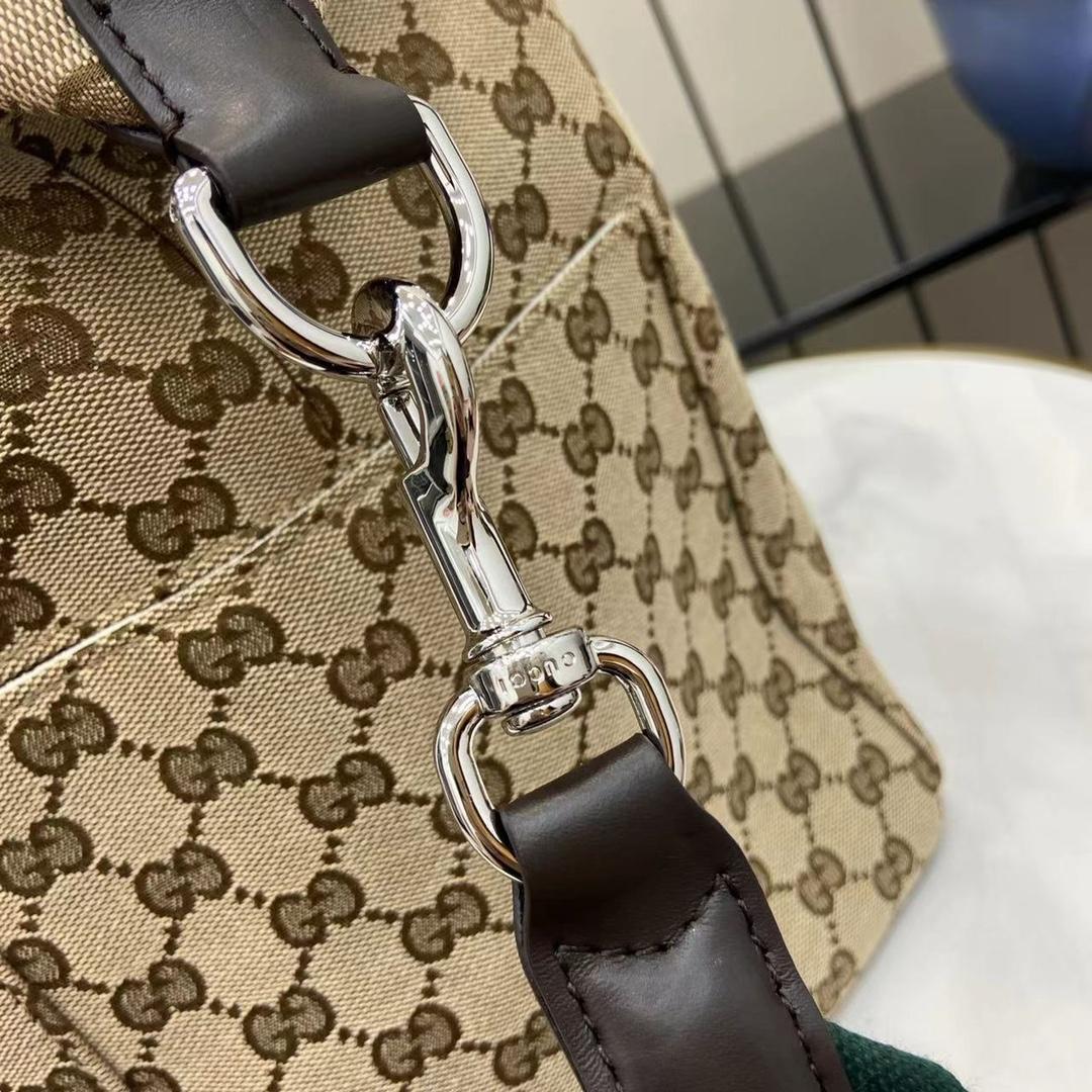 Gucci GG Canvas Medium Duffle Bag - DopestKickz