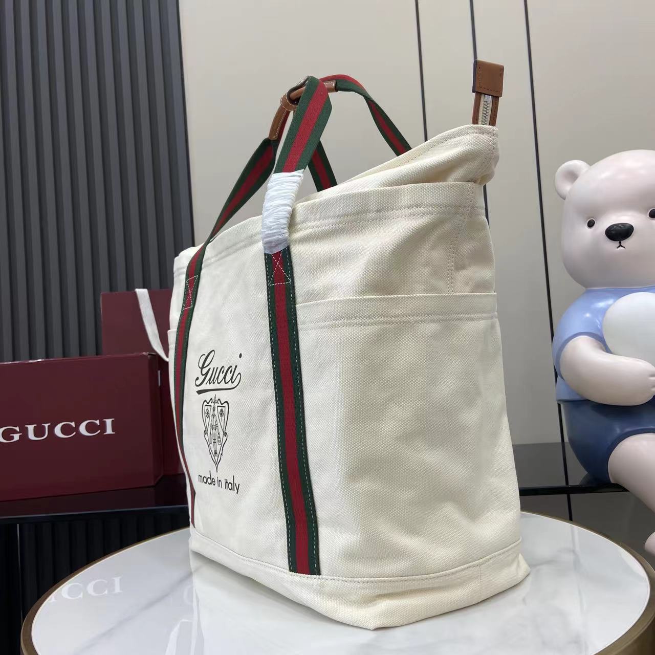 Gucci Printed Canvas Large Tote Bag - DopestKickz
