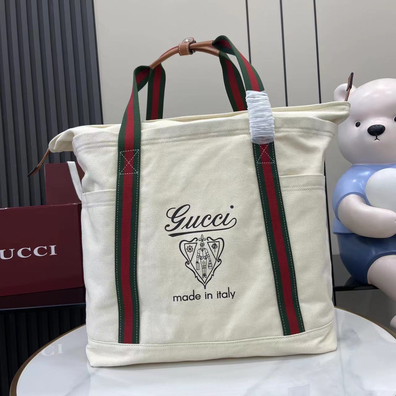Gucci Printed Canvas Large Tote Bag - DopestKickz