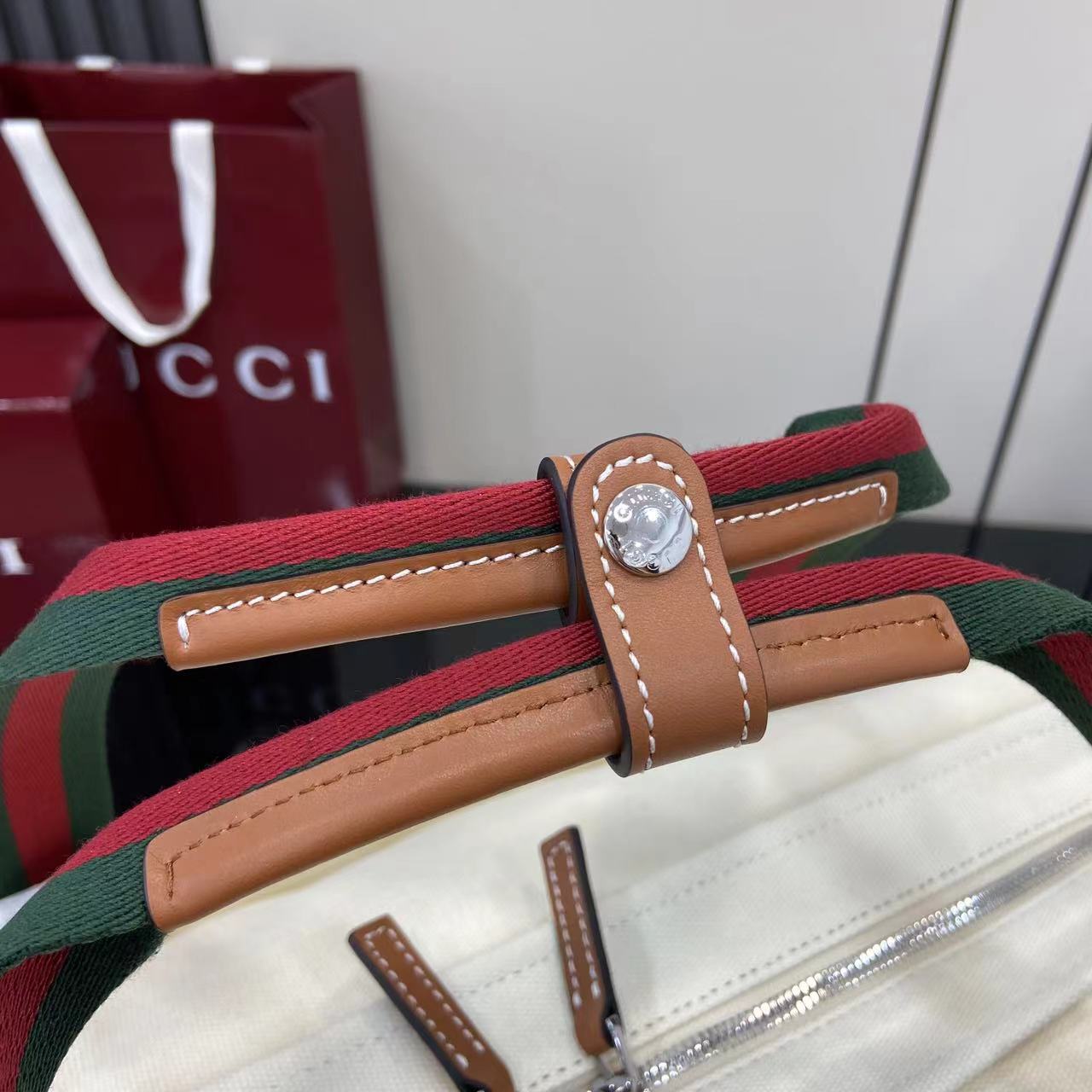 Gucci Printed Canvas Large Tote Bag - DopestKickz