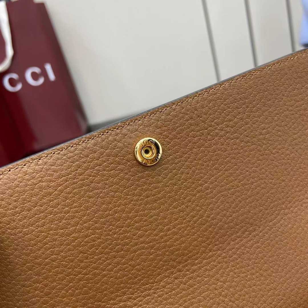 Gucci Softbit Continental Wallet - DopestKickz