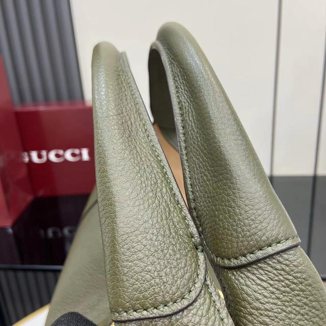 Gucci Softbit Maxi Shoulder Bag - DopestKickz