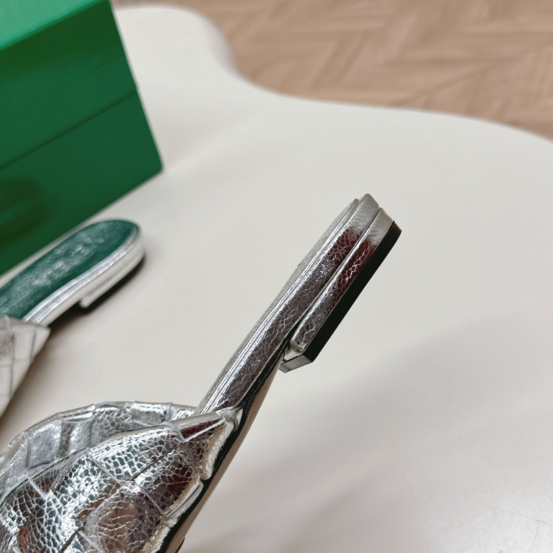 Bottega Veneta Blink Flat Mule - DopestKickz