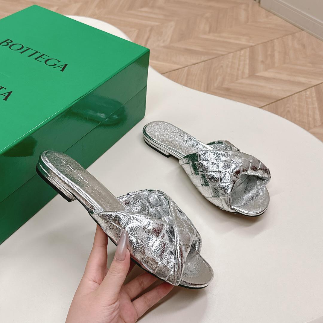 Bottega Veneta Blink Flat Mule - DopestKickz