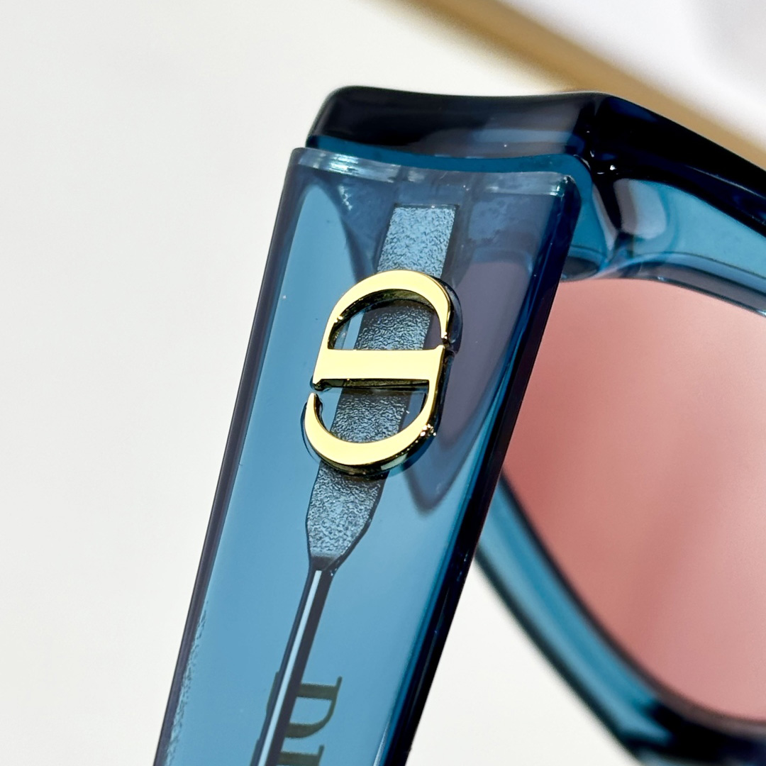 Dior DiorGlowB11 Sunglasses  - DopestKickz
