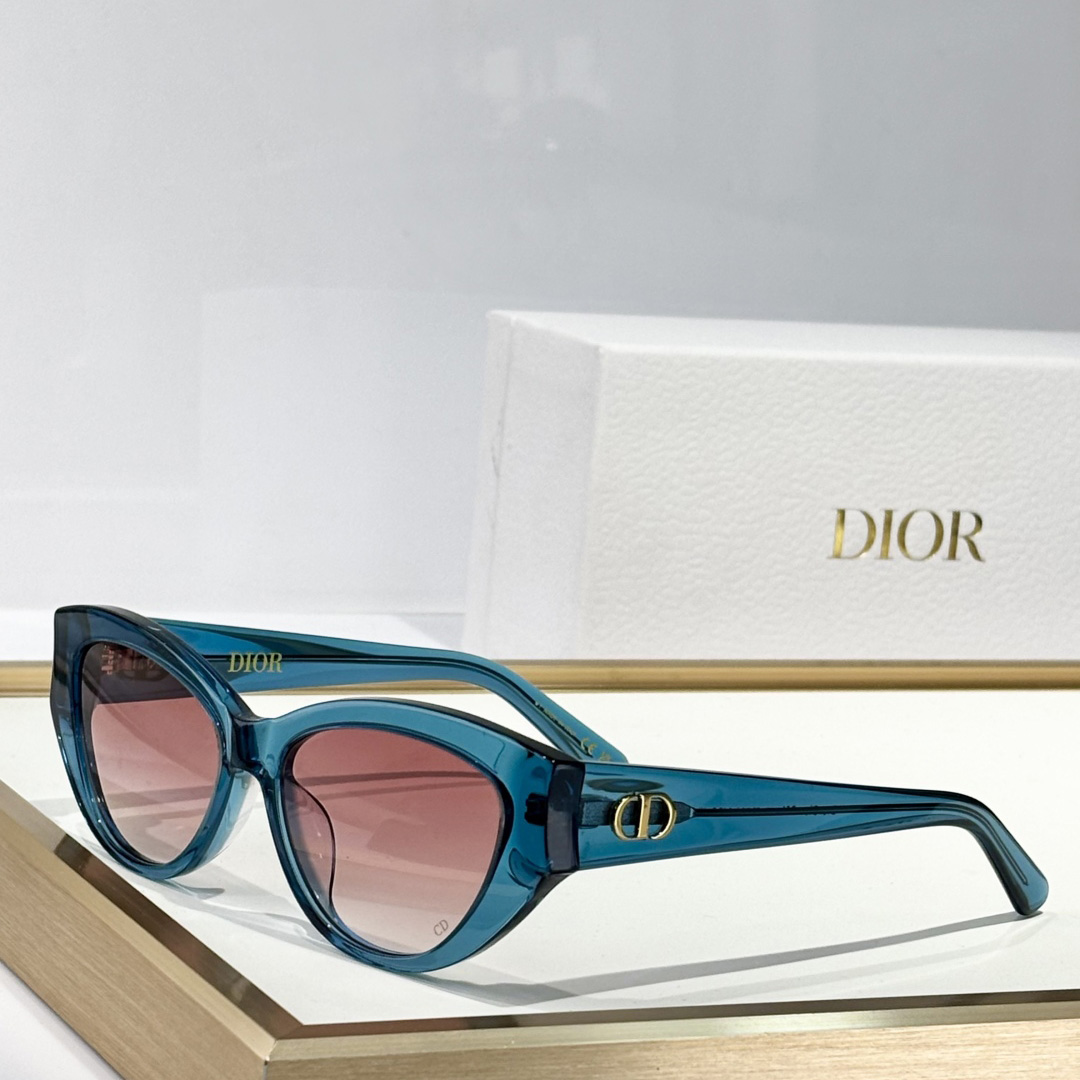 Dior DiorGlowB11 Sunglasses  - DopestKickz