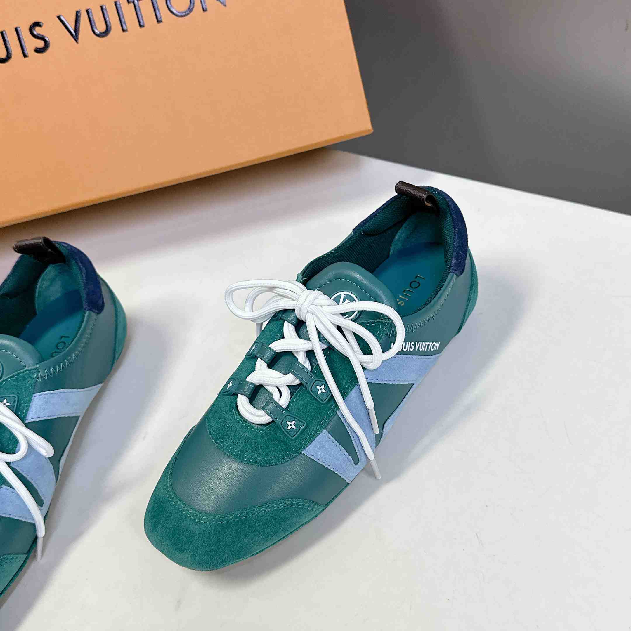 Louis Vuitton LV Sneakerina   1AHNE2 - DopestKickz