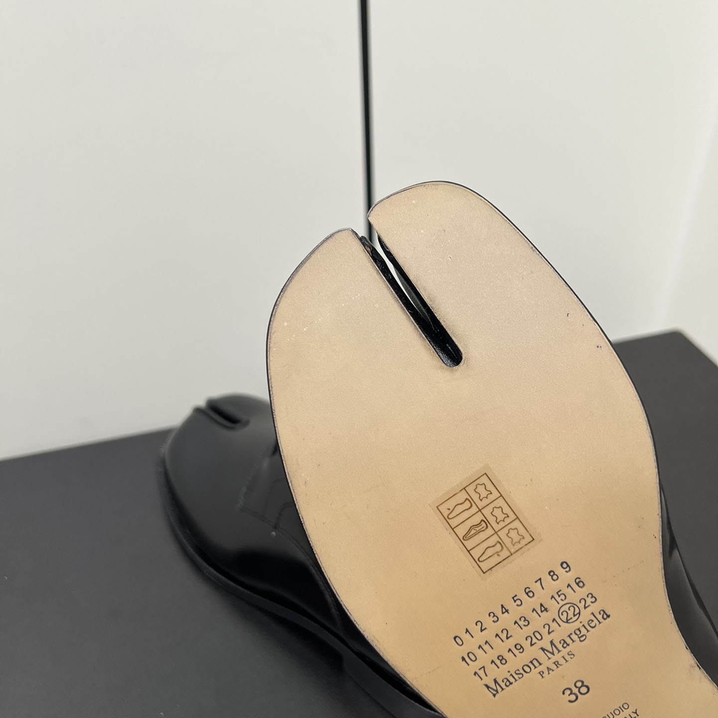 Maison Margiela Tabi Leather Loafers - DopestKickz