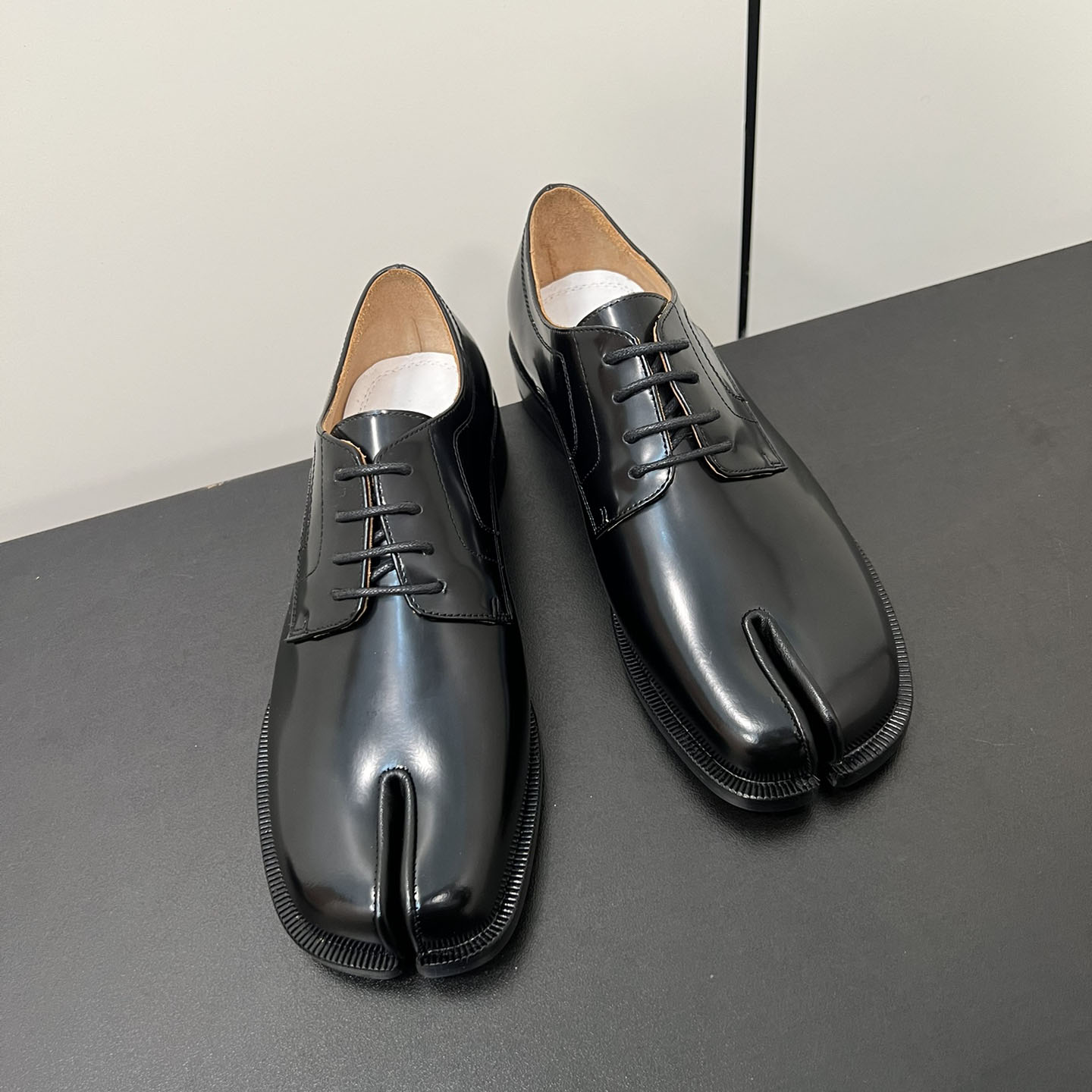 Maison Margiela Tabi Leather Loafers - DopestKickz