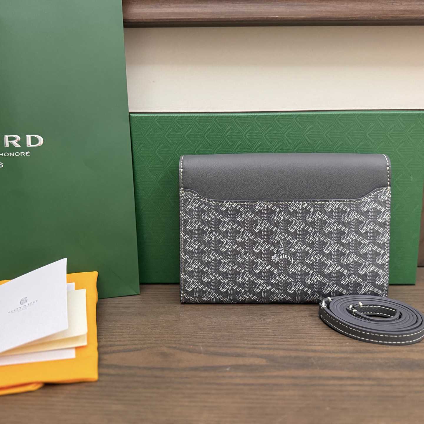 Goyard Chypre Wallet-Pouch - DopestKickz