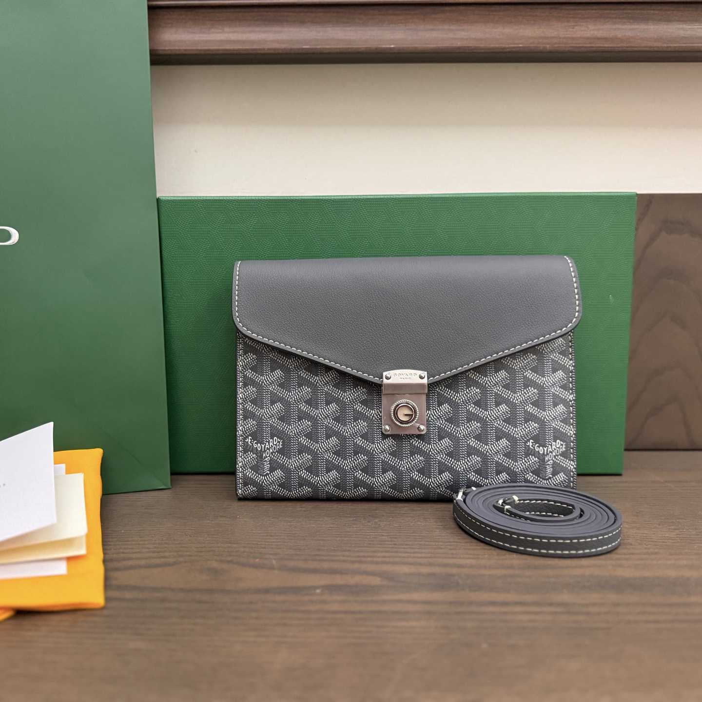 Goyard Chypre Wallet-Pouch - DopestKickz