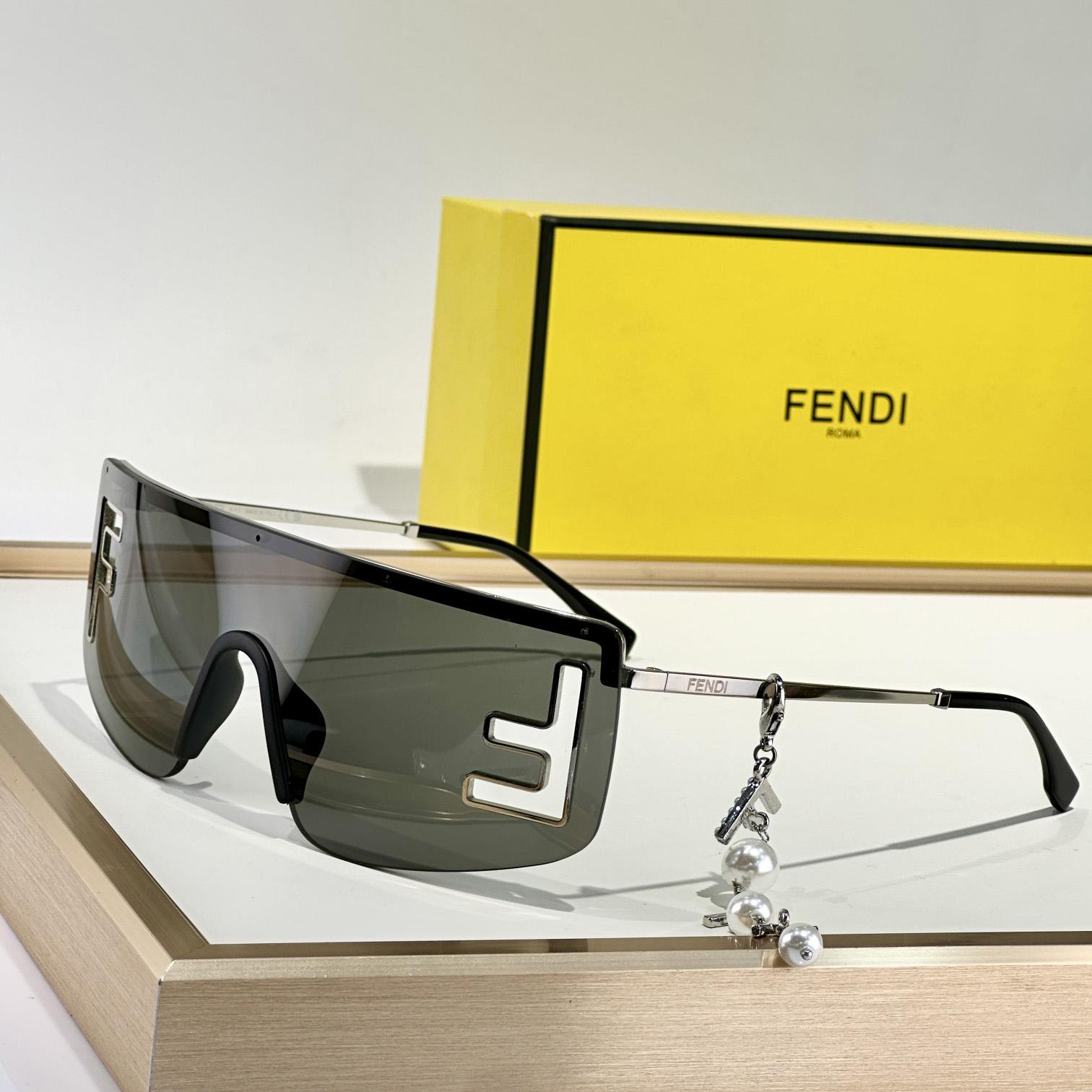 Fendi FF Squared Ruthenium-colored metal sunglasses   FE40168U - DopestKickz